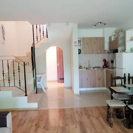 Byala-apartment-valmira * ビャラ